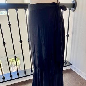 Max Studio Elegant Black Maxi Skirt
